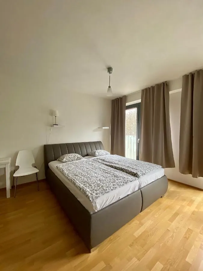 Apartment David Garden Towers Πράγα