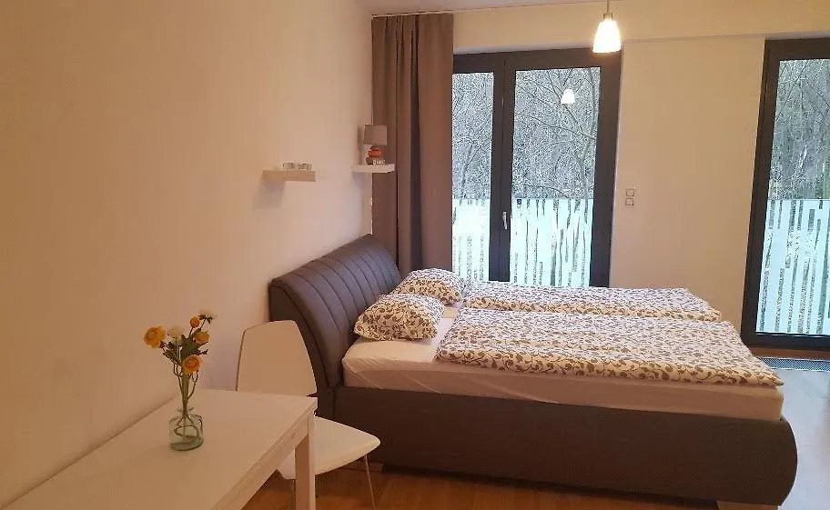 Apartment David Garden Towers Πράγα
